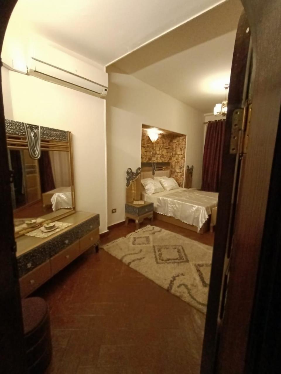 افضل موقع علي النيل و ممشي اهل مصر و فندق سميراميس Apartamento El Cairo