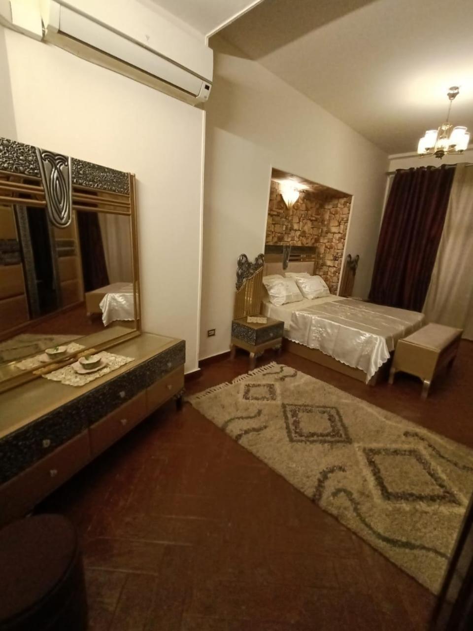 افضل موقع علي النيل و ممشي اهل مصر و فندق سميراميس El Cairo